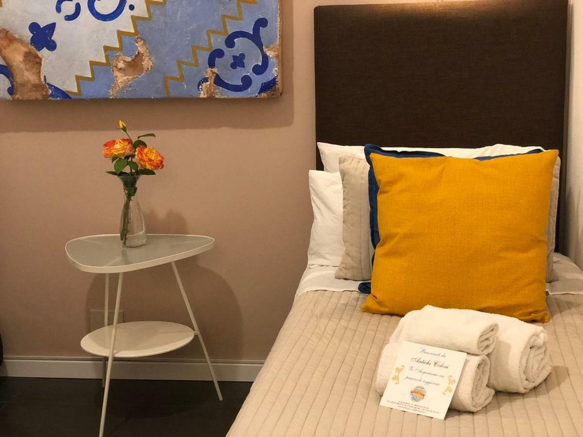 B&B Antichi Colori Cinisi Eksteriør billede